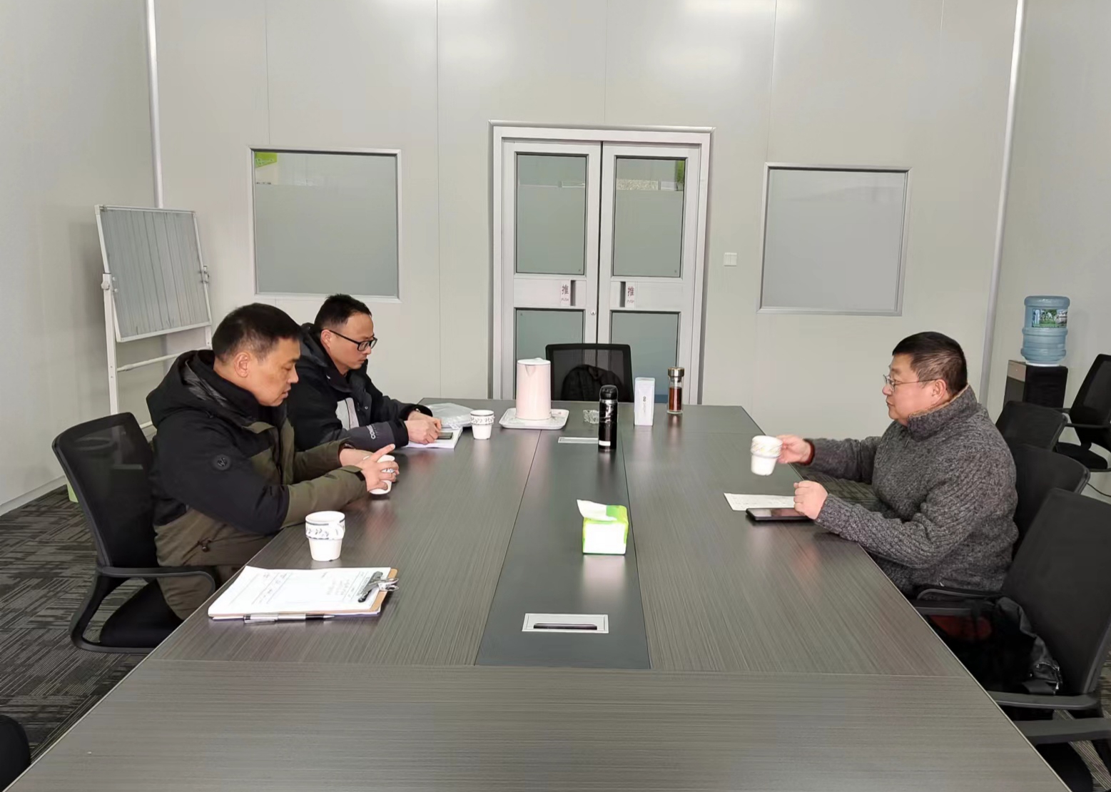 強(qiáng)化安全底線，筑牢安全防線